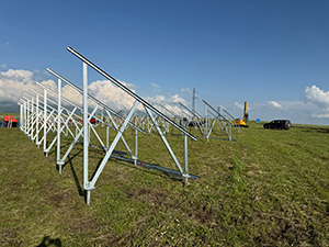 1.4MW Zn-Al-Mg Solar Panel Ground Mounting System Project: A Durable and Efficient Solar Installation Solution