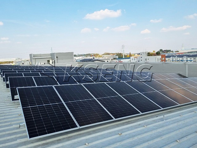 171KW - Solar-oplossing op het dak in Korea