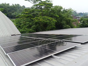 14MW-project voor metalen dakzonnepaneelsysteem in Indonesië